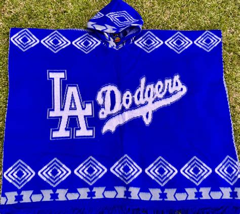 La Dodgers Poncho Alpaca Wool Hooded Thick Fabric Very Warm And