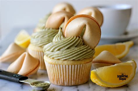 Green Tea Cupcakes With Matcha Cream Cheese Frosting Dixie Crystals