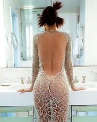 Emily Ratajkowski Puts Her Nude Tits And Ass On Display At The Met Gala