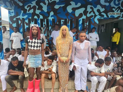 Video Of Same Sex Couple Over 100 Guests Arrested During Gay Wedding In Delta Kanyi Daily News