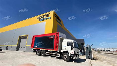 Mobile Broadcast Vehicle | Mobile Commercial Solutions | Optima Technic