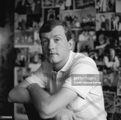 Steve Davis Snooker Photos and Premium High Res Pictures - Getty Images