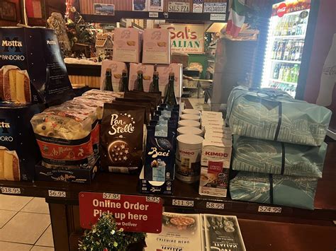 Pizza Hut - Finals weekend is here. Gear up for game day with your