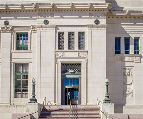 Usps downtown lines are getting shorter thanks to new kiosks 1