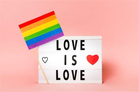 Bandeira do orgulho gay em cores do arco íris Foto Grátis