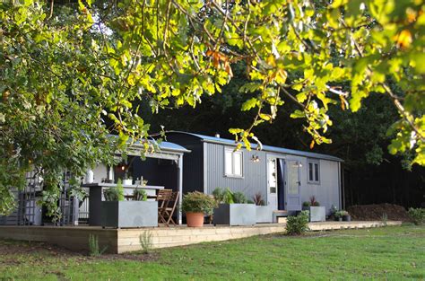 Shepherds Lodge Norfolk - Top Farm Glamping Site - Holiday Lodges