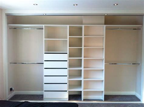 Встроенный шкаф купе в спальню: дизайн в современном стиле - 19 фото