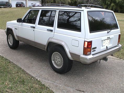 93 Jeep Cherokee Whitedsc01398