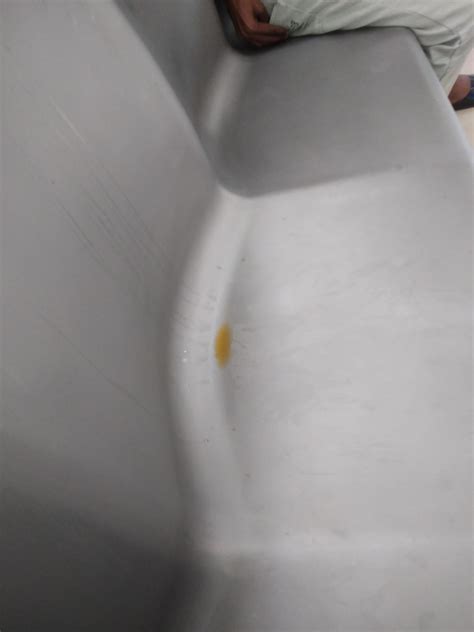 Someone ruined Agra Metro seat : r/indiasocial