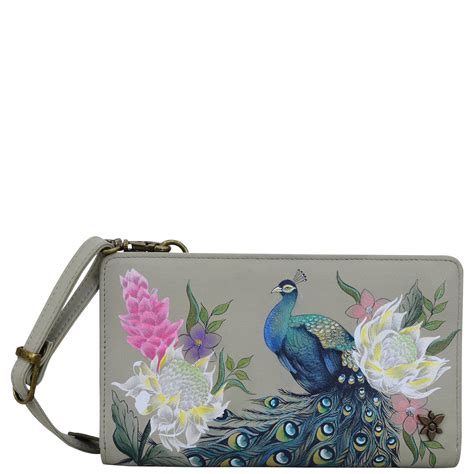 Busy Women Will Love This Superstar Wallet With Its Spacious Interior