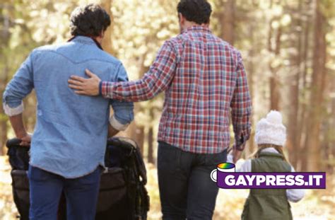 Registrazioni Figli Coppie Gay Bloccate Governo Meloni Contro Diritti