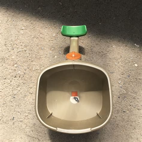 Scotts ‘whirl Hand Powered Spreader › Anything Grows