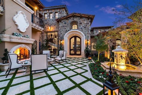 French Villa Fratantoni Design