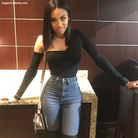 Hazel Campbell Nude OnlyFans Leaks Fappening FappeningBook