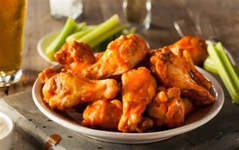 Naked Wings Vs Breaded Wings What S The Difference