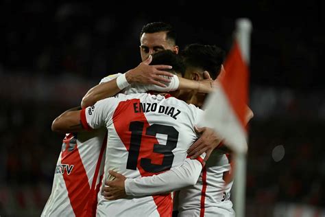 ¿Hay que pagar? Se confirmó la televisión del partido entre River y la