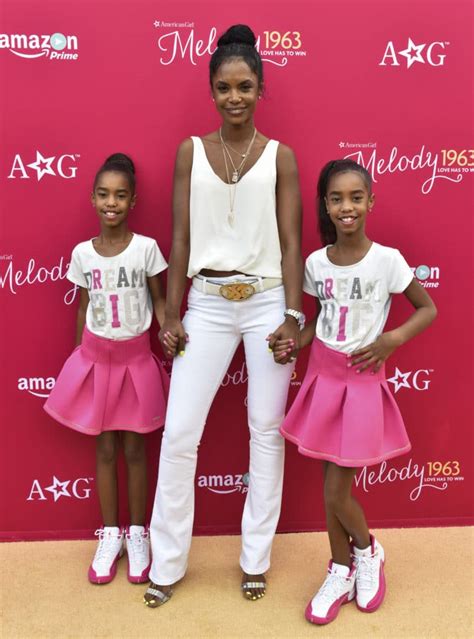 A Mothers Love 15 Beautiful Photos Of Kim Porter Lighting Up Around