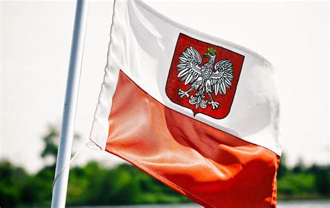 10000 Free Polish Flag And Nail Polish Images Pixabay