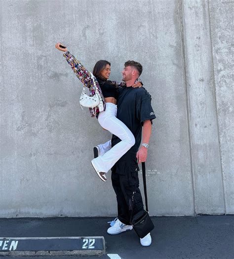 How Hot Is Too Hot For An Electric Guitar INS