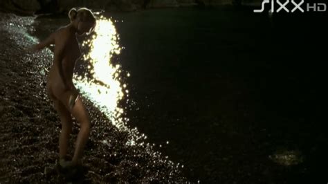 Nude Video Celebs Janina Elkin Nude Nikola Kastner Nude Kussen Verboten Baggern Erlaubt