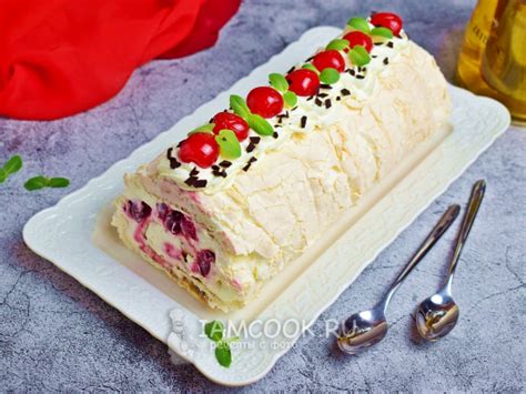 Меренговый рулет с вишней - рецепт с фото пошагово