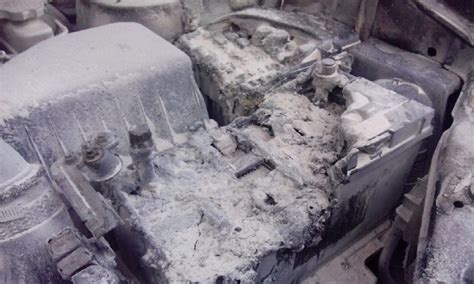 Почему взрываются автомобильные аккумуляторы, и как этого избежать