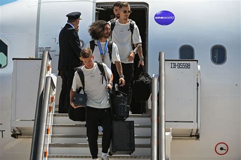 De Zarzuela y Pedro Sánchez a bailar la 'Potra Salvaje': así fue la