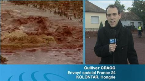 Le Flux Toxique De Boues Rouges Pollue Les Eaux Du Danube