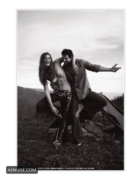 Rebekah Underhill Jennifer Humphrey Sasha Knevezic And Kelly Cunningham Naked Outdoors Aznude