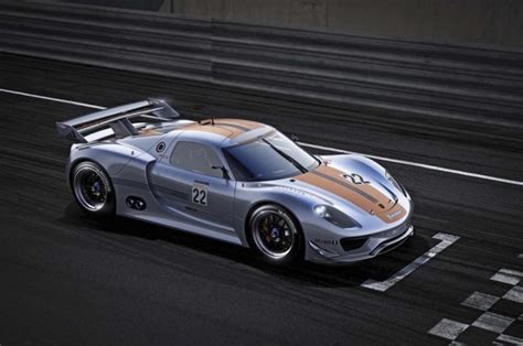 Porsche 918 RSR - Photos, Video and Information