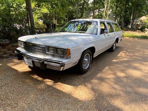 1991 Ford Crown Victoria Station Wagon 2 Barn Finds