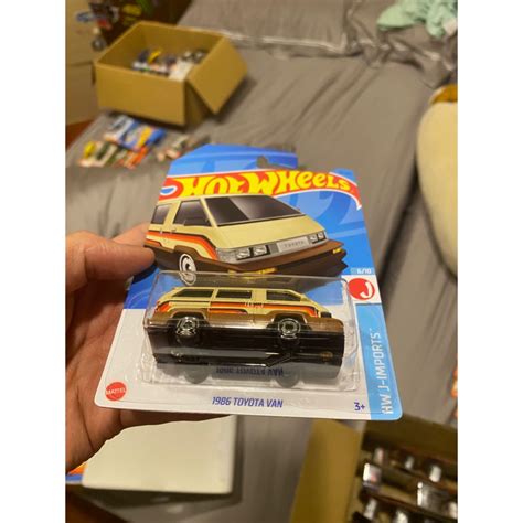 HOT WHEELS 風火輪 豐田 TOYOTA VAN 廂型車 經典車 蝦皮購物