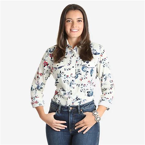 Womens Wrangler Retro® Long Sleeve Floral Print Western Snap Top