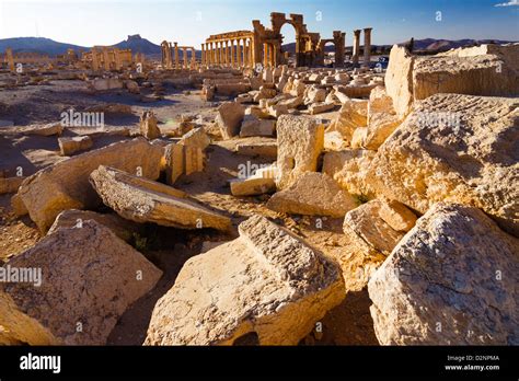 Monumental Arch Of Palmyra Ruins Palmyra Syria Stock Photo Alamy