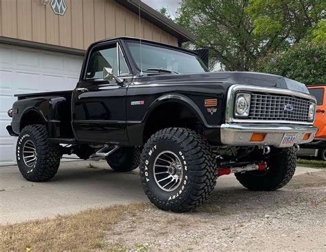 lifted stepside truck chevy pickup trucks custom chevy trucks chevy