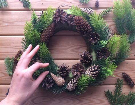 Поделка венок из шишек - фото и картинки: 69 штук