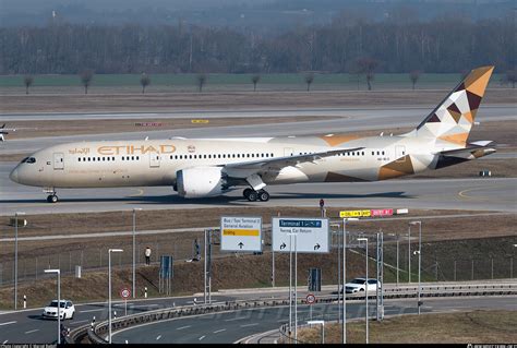 A Blg Etihad Airways Boeing Dreamliner Photo By Marcel Rudolf