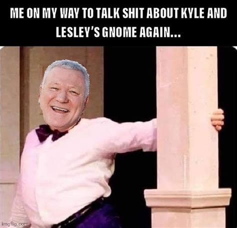 Scotty loves a little gossip sesh… : r/TheBlock