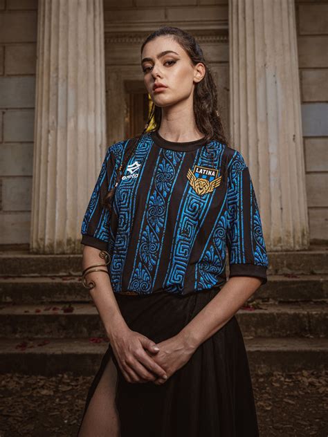 Latina 2024 25 الطقم الاساسي