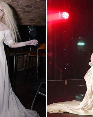 Lady Gaga Strips NAKED On Stage At London GAY Nightclub Porn Pictures