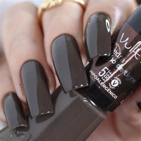 Unha Marrom Escuro - Unhas marrom: Veja 80 Ideias Inovadoras de cores para se inspirar