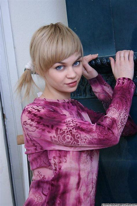 Photos D Une Jeune Blonde Nue Juste Pour Vous Photos Porno Photos XXX Images Sexe