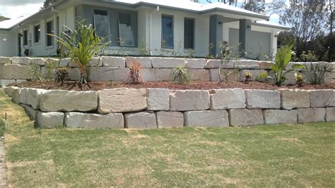 B Grade Sandstone Walls Rock Retaining Wall Builder Gold Coast And Brisbane