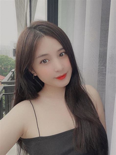 Hot girl dân tộc Tày có cuộc hôn nhân bất ngờ khi lấy chồng kém tuổi