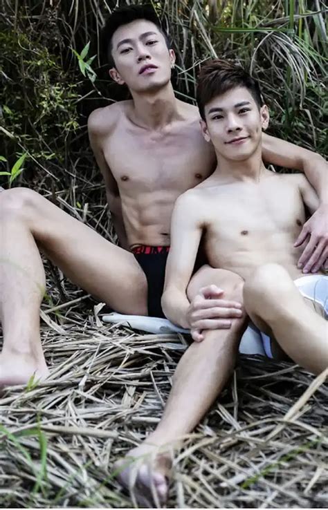 Những Chàng Trai Bao Chương Bình cầu thủ bóng đá Truyen SEX GAY