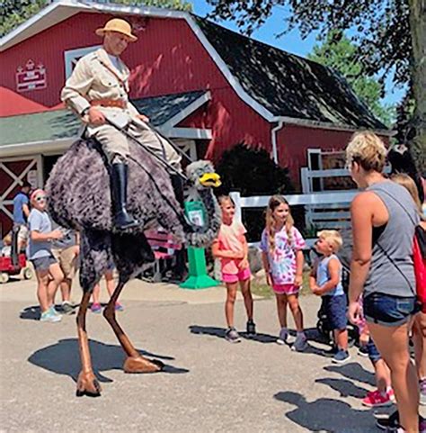 This Ostrich Stilts Costume Is The Most Epic Halloween Costume Idea Ever