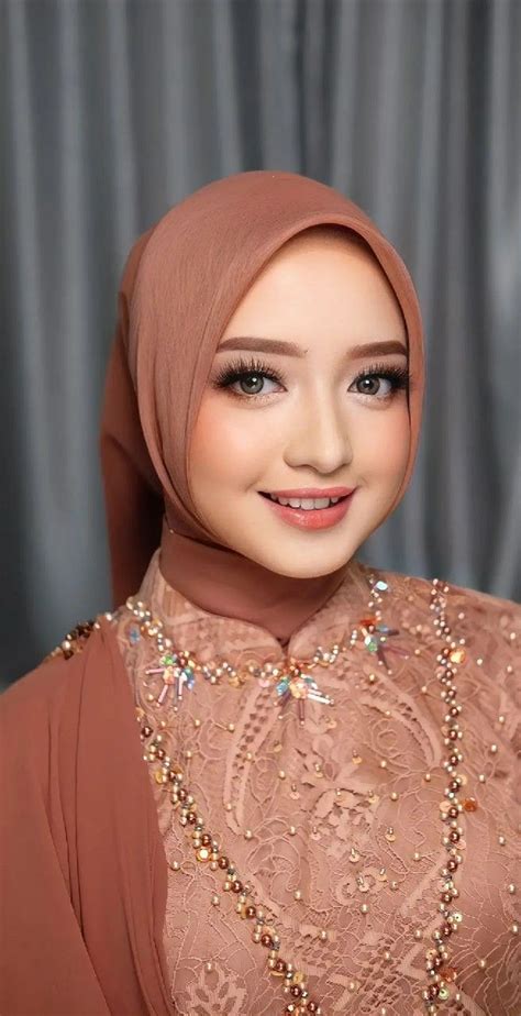 Mari Menonton Film Panas Let S Watch A Hot Movie Makeup Pengantin Riasan Pesta Inspirasi