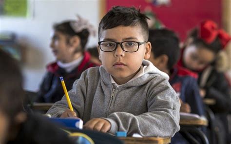 América Latina Tres millones de niños corren el riesgo de abandonar la escuela