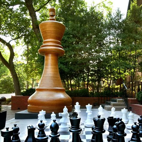 Road Trip Worlds Largest Chess Piece Unveiled At The World Chess Hall