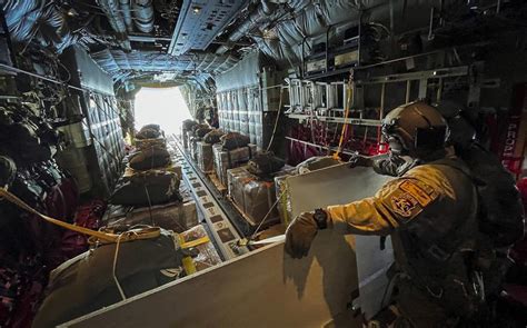 It Hits Home Us Airmen Witness War Zone From Above While Airdropping